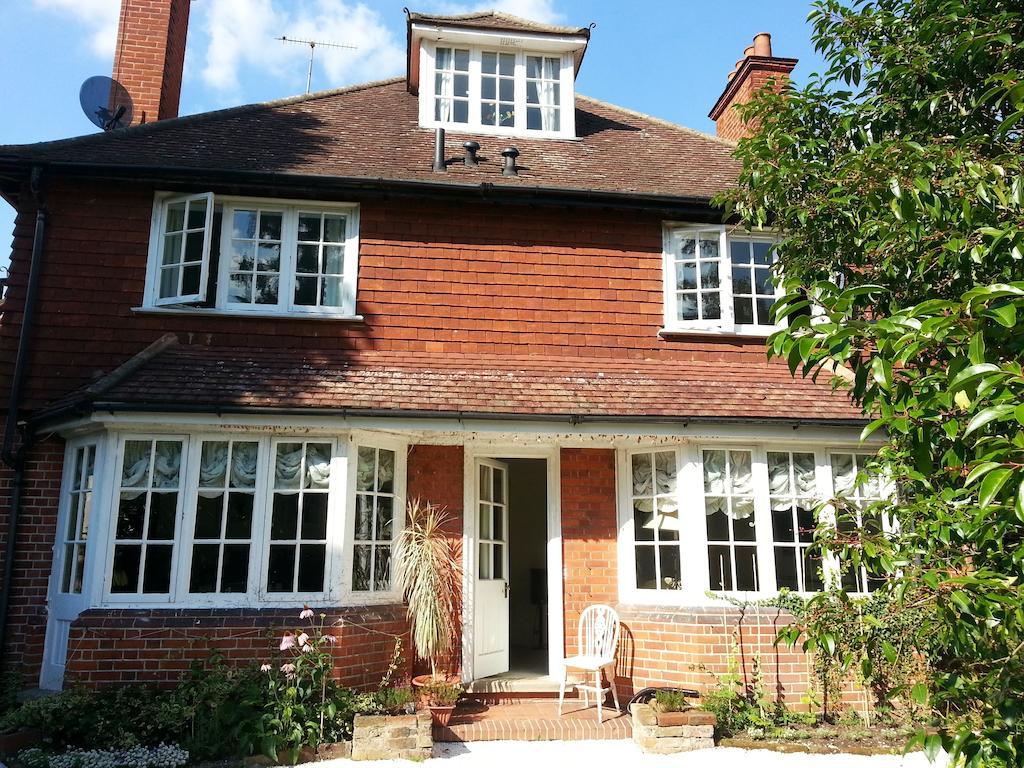 Rosemead Guest House Claygate Dış mekan fotoğraf