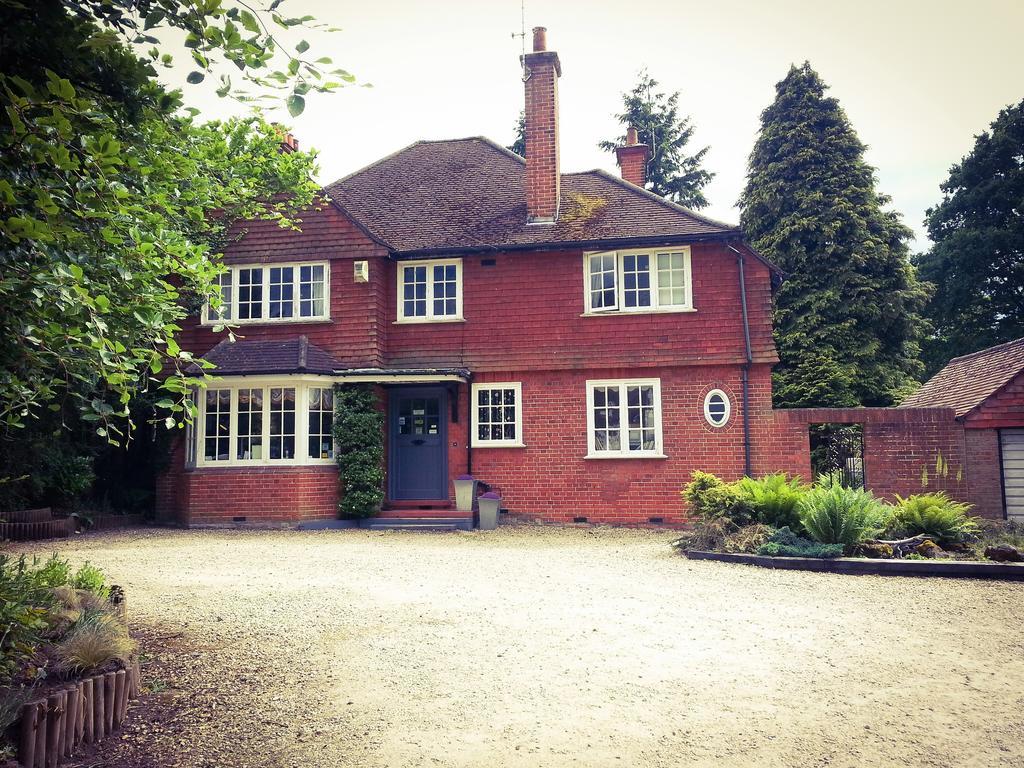 Rosemead Guest House Claygate Dış mekan fotoğraf